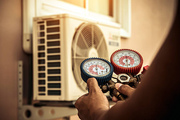 Professional Heat Pump Repair technician working in Elmsford, NY
